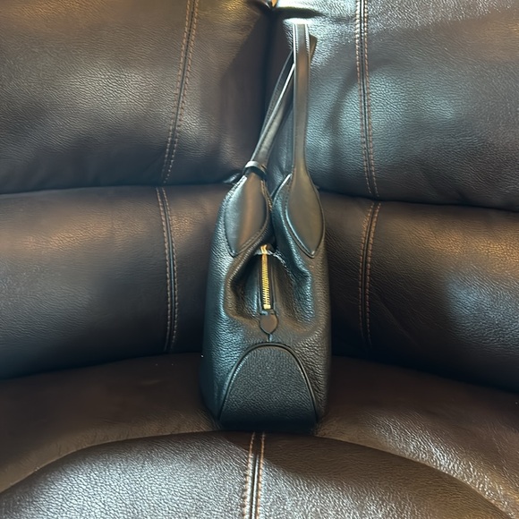 Michael Kors black shoulder bag, 2 side pockets and center zip - Picture 2 of 4